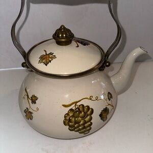 Vintage Cream Teapot with Grapevine Design